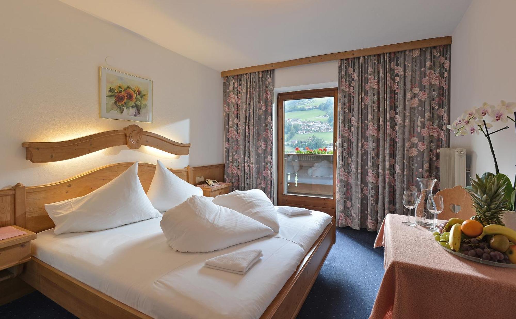 Hotel Schwarzer Adler Hippach Rom bilde